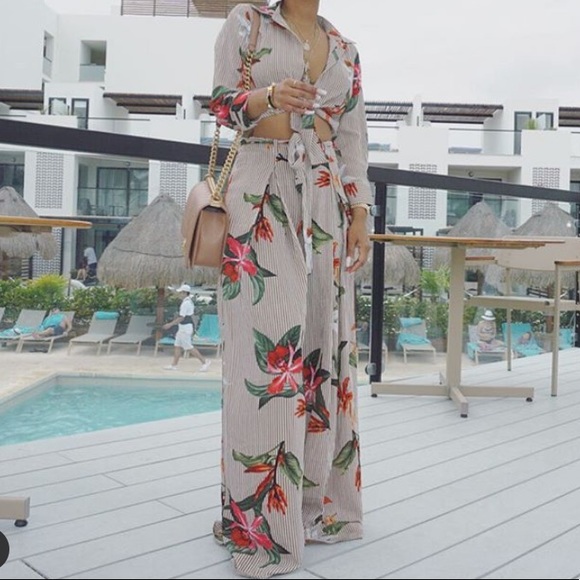 Other - Brown Pinstripe Tropic set